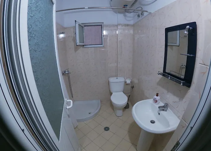 Apartament Tulipani Near Port Saranda